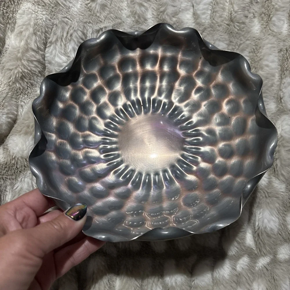 Vintage Gregorian Hammered Copper Bowl Scalloped Edge Made in USA 9